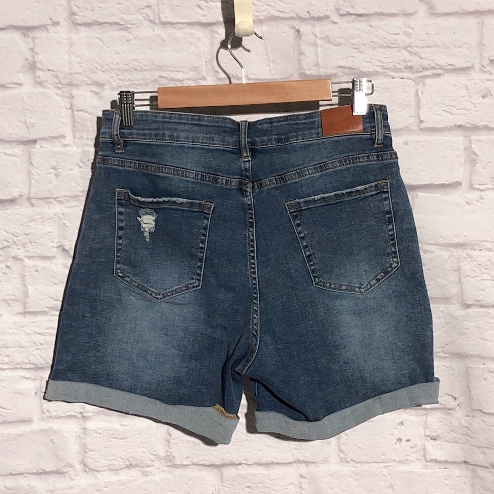 Luvamia Women's Distressed Dark Blue Jean Soft Denim Shorts size Large NWOT - Picture 3 of 11